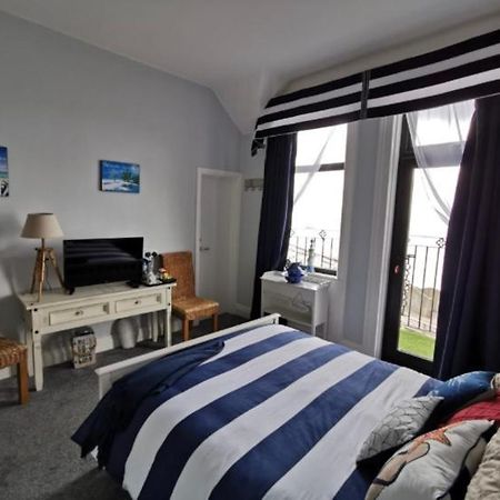 Bed and Breakfast Conlyn House Ньюкасл Екстер'єр фото