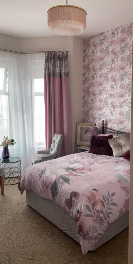 Bed and Breakfast Conlyn House Ньюкасл Екстер'єр фото
