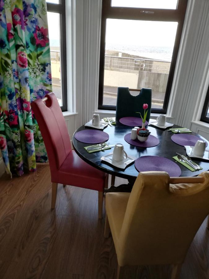 Bed and Breakfast Conlyn House Ньюкасл Екстер'єр фото